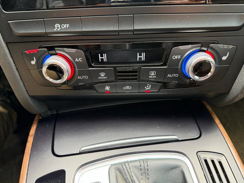 Used 2015 Audi A4 2.0T Premium Plus w/ Technology Package image 39