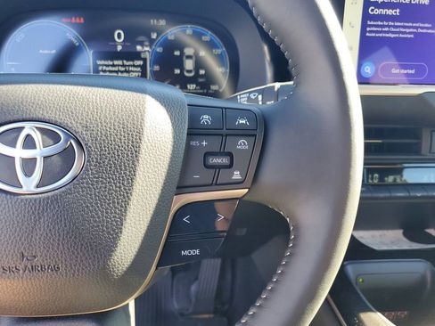 New 2026 Toyota Crown XLE image 25