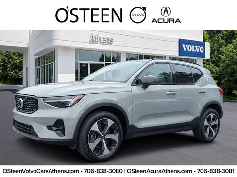 Certified 2026 Volvo XC40 B5 Plus w/ Protection Package Premier AWD/4WD image 1