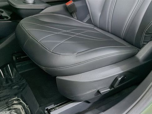 Used 2024 Ford Mustang Mach-E Select image 23