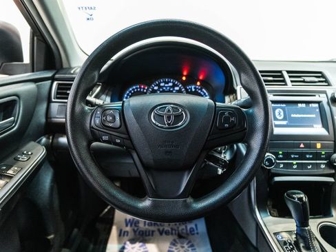 Used 2015 Toyota Camry LE FWD image 16