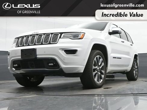 Used 2017 Jeep Grand Cherokee Overland w/ Jeep Active Safety Group AWD/4WD image 34