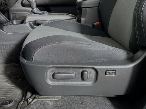 Used 2023 Toyota Tacoma TRD Sport AWD/4WD image 19