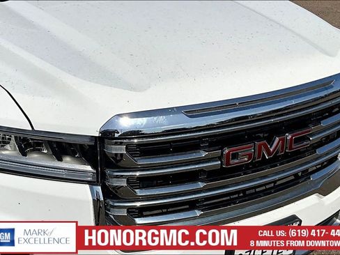 Used 2020 GMC Acadia SLT image 29