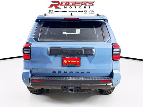 Certified 2025 Toyota 4Runner TRD Off-Road Premium w/ Tow Technology Package AWD/4WD image 12