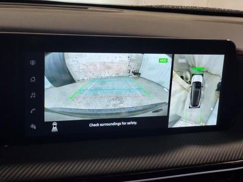 Used 2025 Nissan Kicks SR image 24