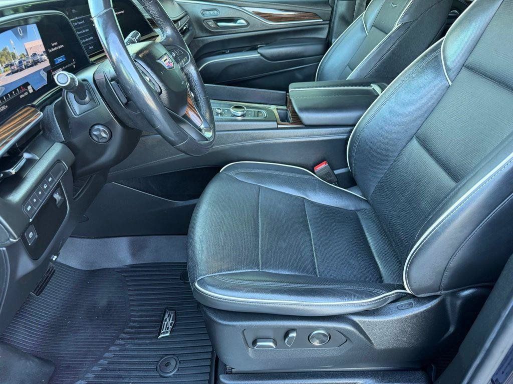 Used 2021 Cadillac Escalade Premium Luxury AWD/4WD image 9