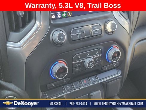 Used 2021 Chevrolet Silverado 1500 LT Trail Boss w/ Bed Protection Package AWD/4WD image 18