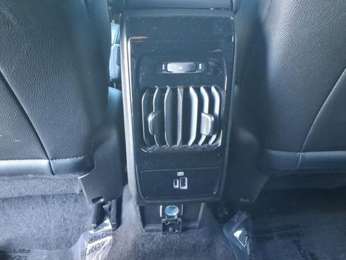 Certified 2025 Jeep Compass Limited w/ Elite Group AWD/4WD image 15