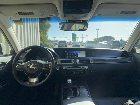 Used 2017 Lexus GS 350 RWD image 3