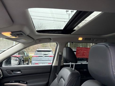 Certified 2025 Nissan Pathfinder Platinum w/ Cargo Package image 14