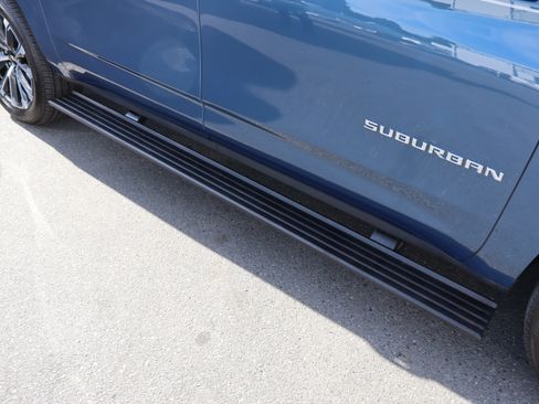 Used 2026 Chevrolet Suburban High Country image 12