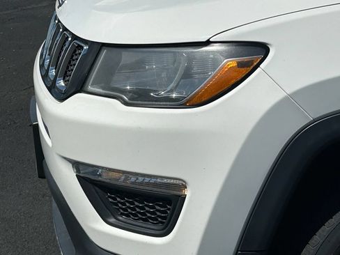 Used 2018 Jeep Compass Sport AWD/4WD image 11