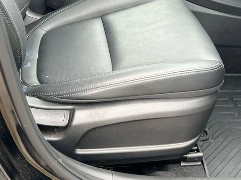 Used 2023 Hyundai Kona Limited AWD/4WD image 18