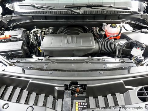 New 2026 Chevrolet Suburban Premier image 26