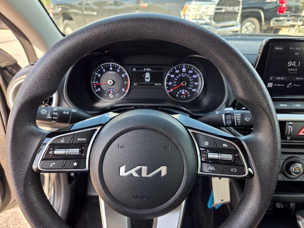 Used 2023 Kia Forte LXS FWD image 27