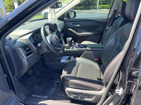 Certified 2025 Nissan Rogue SV w/ Rock Creek Premium Package AWD/4WD image 5