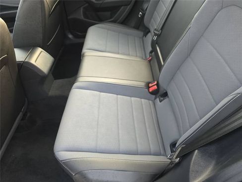 Used 2025 Volkswagen Jetta SE FWD image 12