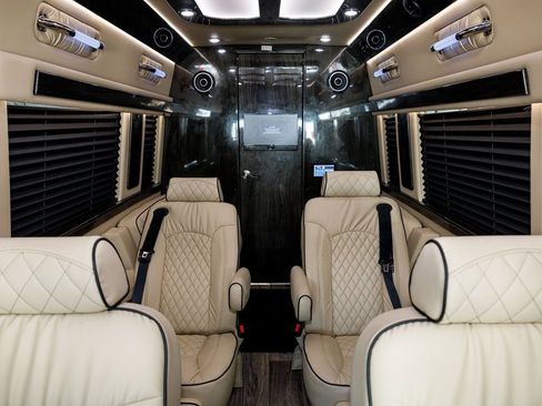 Used 2022 Mercedes-Benz Sprinter 3500 image 15