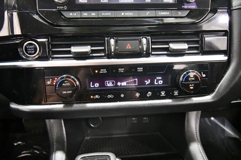 Used 2022 Nissan Pathfinder SV w/ SV Premium Package AWD/4WD image 26