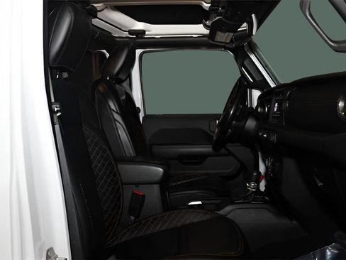 Used 2021 Jeep Wrangler Unlimited Sahara image 23