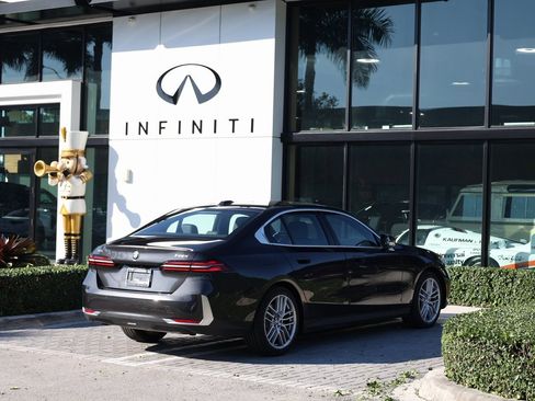 Used 2025 BMW 530i xDrive 530i xDrive image 4