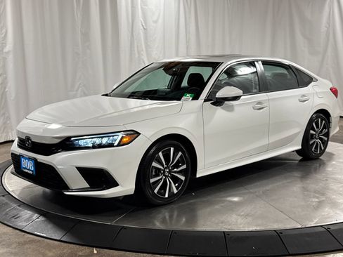 Certified 2024 Honda Civic EX image 1