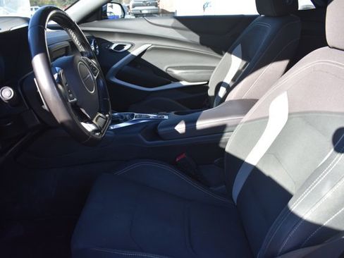 Used 2019 Chevrolet Camaro LT image 14
