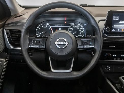 Used 2023 Nissan Rogue SV AWD/4WD image 13