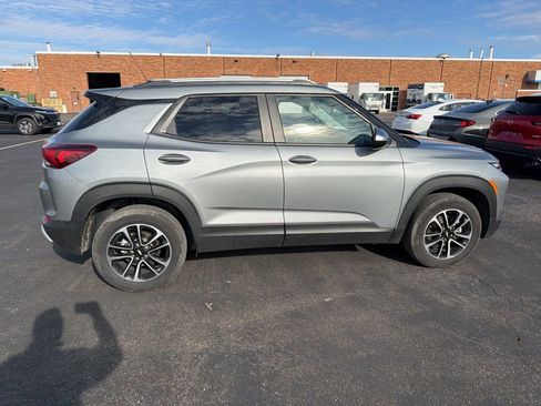 Used 2025 Chevrolet TrailBlazer LT image 5