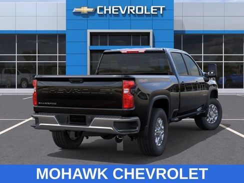 Used 2026 Chevrolet Silverado 3500 W/T AWD/4WD image 4