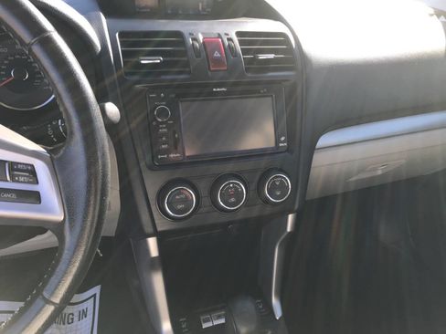 Used 2014 Subaru Forester 2.5i Limited image 36
