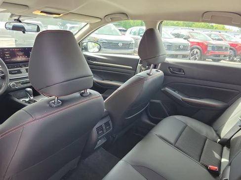 New 2026 Nissan Altima 2.5 SR FWD image 22