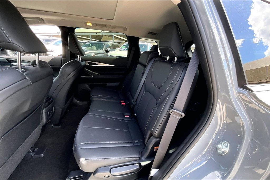New 2027 INFINITI QX60 Luxe FWD image 27
