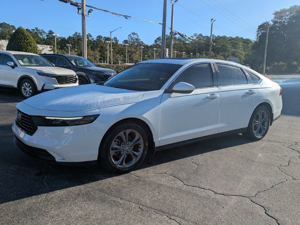Used 2024 Honda Accord EX image 8