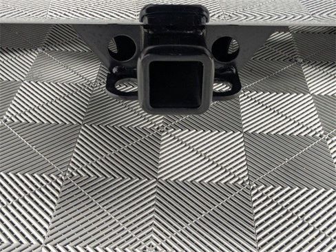 Certified 2022 Chevrolet Silverado 1500 LTZ w/ Technology Package image 30