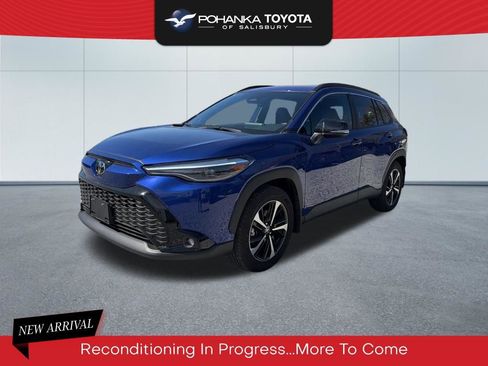 Used 2025 Toyota Corolla Cross AWD Hybrid w/ Convenience Package image 1