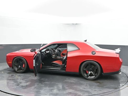 Used 2016 Dodge Challenger SRT Hellcat image 75