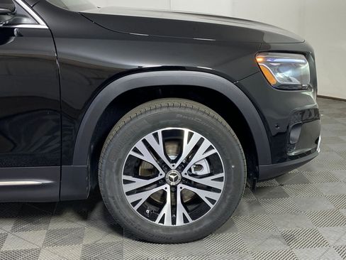 New 2025 Mercedes-Benz GLB 250 4MATIC image 10
