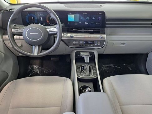 Used 2025 Hyundai Kona SEL FWD image 26