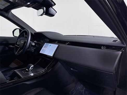 Certified 2026 Land Rover Range Rover Evoque S image 31