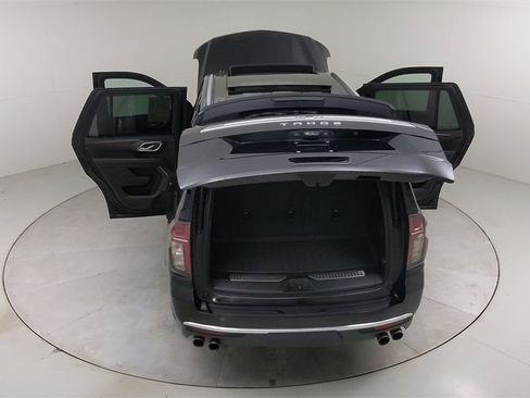 Used 2021 Chevrolet Tahoe High Country w/ Premium Package image 52