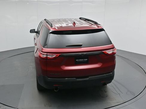Used 2020 Chevrolet Traverse LT image 41