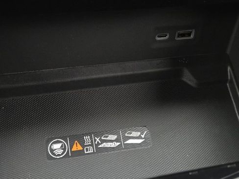 New 2026 GMC Yukon Elevation image 8