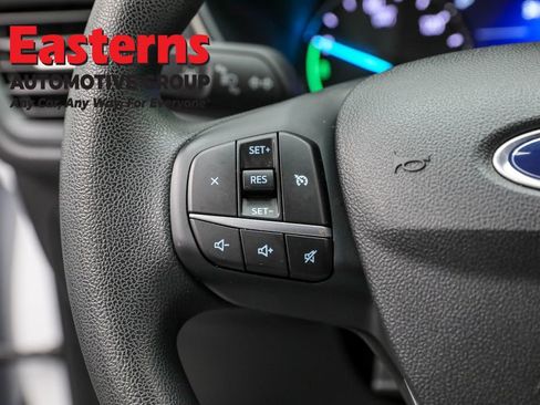 Used 2022 Ford Escape SE image 15