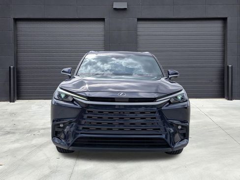 Used 2024 Lexus TX 350 FWD w/ Captains Chair Package image 2