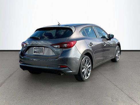Used 2018 MAZDA MAZDA3 Touring FWD image 7