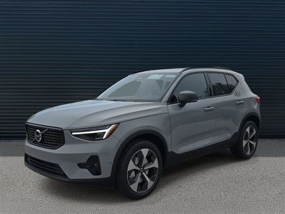 New 2026 Volvo XC40 B5 Plus w/ Protection Package Premier