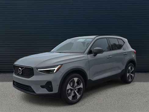 New 2026 Volvo XC40 B5 Plus w/ Protection Package Premier image 1