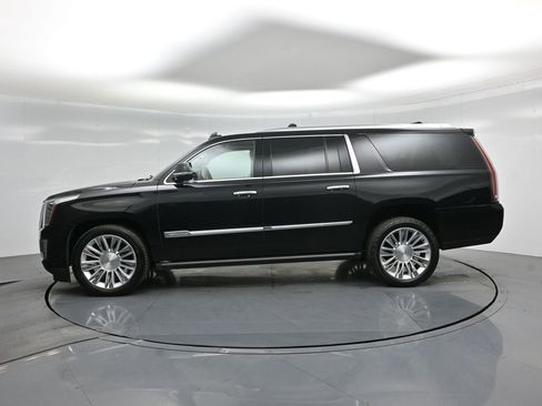 Used 2016 Cadillac Escalade ESV Platinum image 29